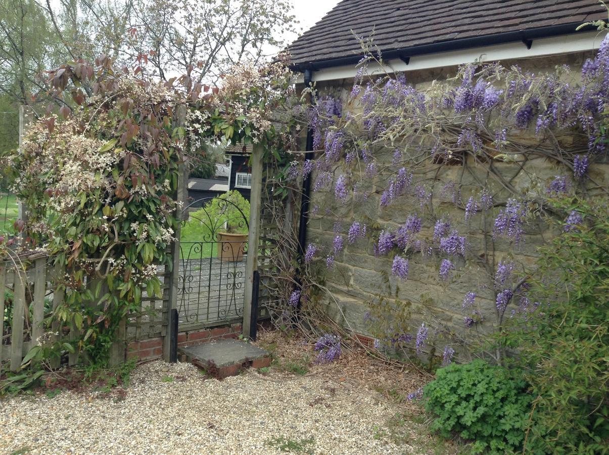 Little Tidebrook Farm Bed & Breakfast Wadhurst Dış mekan fotoğraf